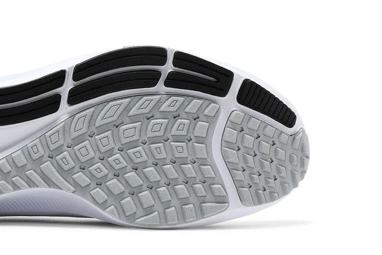 Кроссовки Nike Air Zoom Pegasus 38 'White Black'