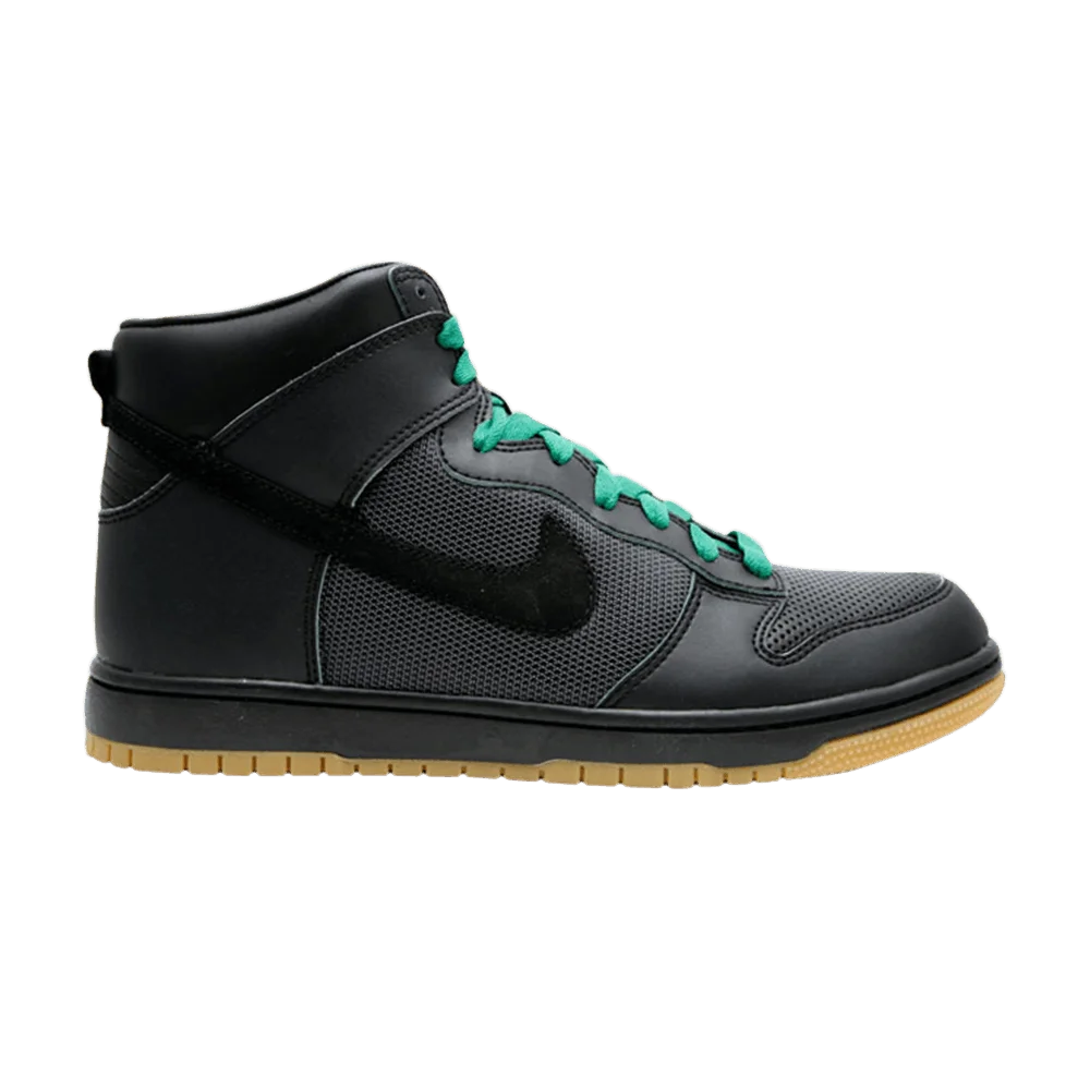 Krossovki-Nike-Dunk-High-Supreme-New-York