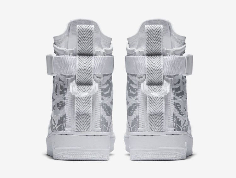 Кроссовки Nike SF Air Force 1 Mid 'Winter Camo'
