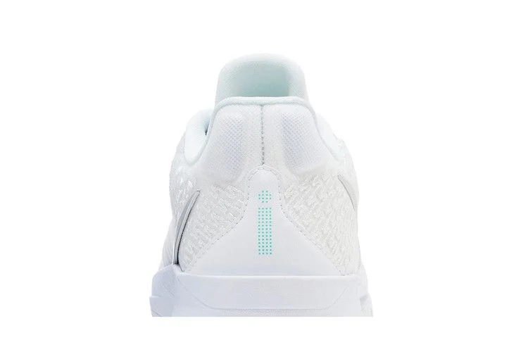 Krossovki-Nike-Wmns-Sabrina-2-White-Noise-6