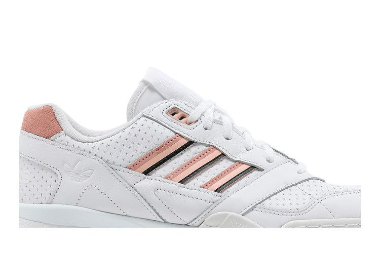 ar-trainer-white-glow-pink-ee5398_01