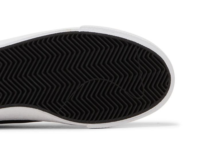 zoom-bruin-iso-sb-black-white-cv4282-001_04