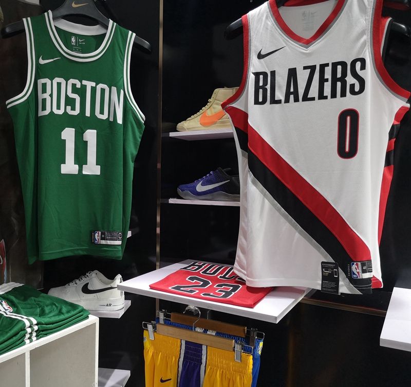 Баскетбольная джерси 2017-18 Damian Lillard Portland Trail Blazers #0 Association White