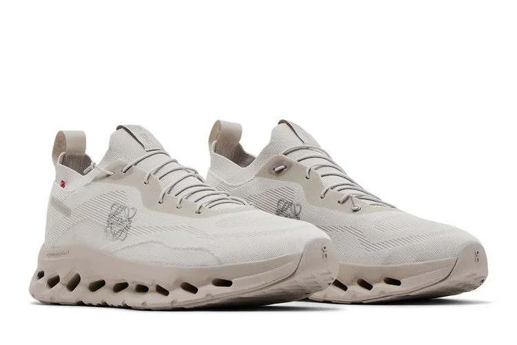 Krossovki-Loewe-x-ON-Cloudtilt-Sand-7