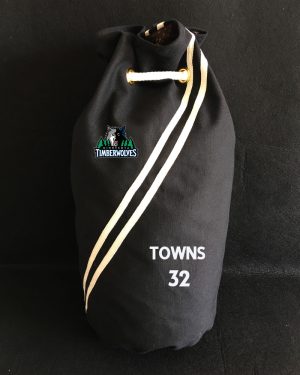 2020-Minnesota-Timberwolves-Towns-32-Black-Bag-300x375