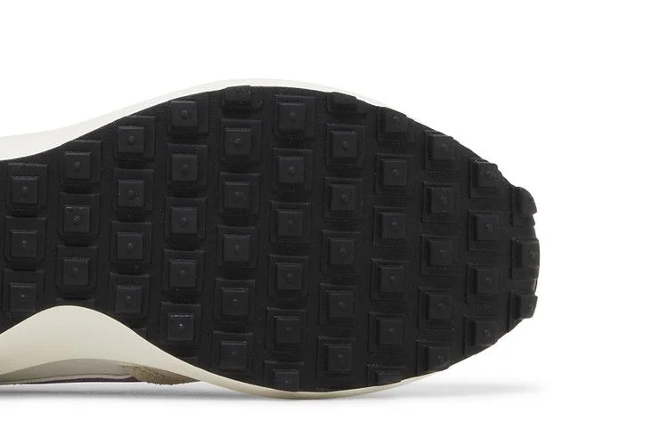 Krossovki-Nike-Wmns-Waffle-Debut-White-Rush-Fuchsia-4
