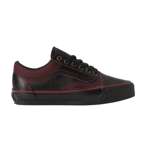 tania-cruz-x-premium-old-skool-dark-red-rub-away-vn000edakrk-300x300
