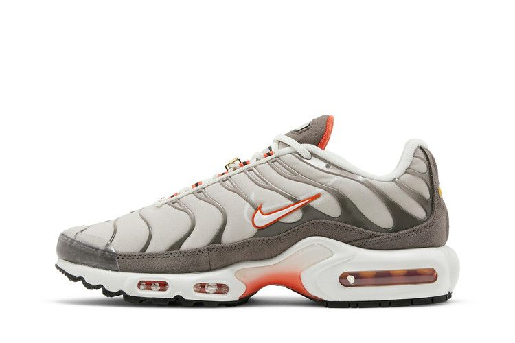 air-max-plus-first-use-db0681-200_02