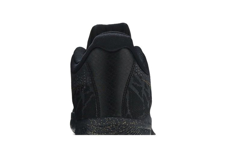 Кроссовки Nike Mamba Rage 'Gold Stars'