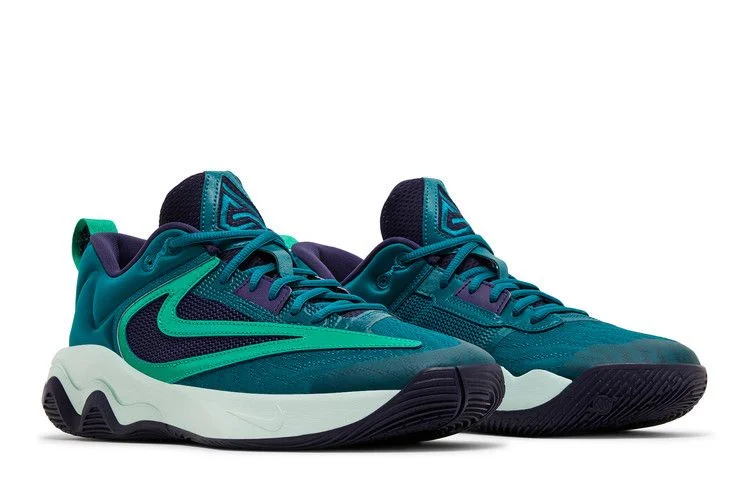 Krossovki-Nike-Giannis-Immortality-3-Geode-Teal-Purple-7
