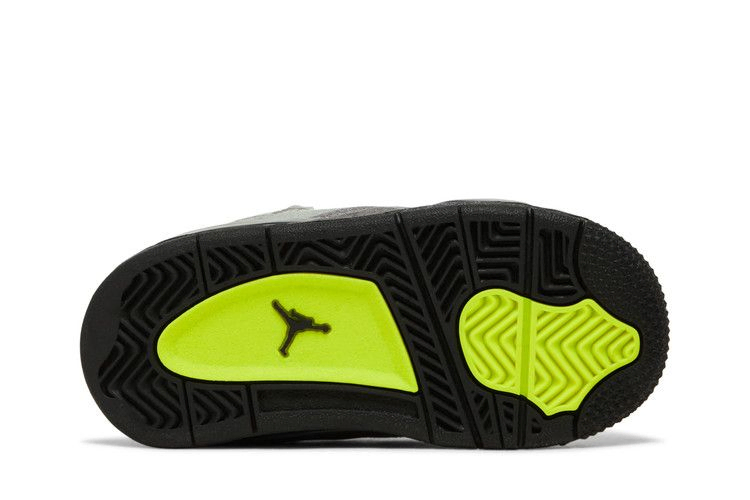 air-jordan-4-retro-se-td-neon-95-ct5345-007_03