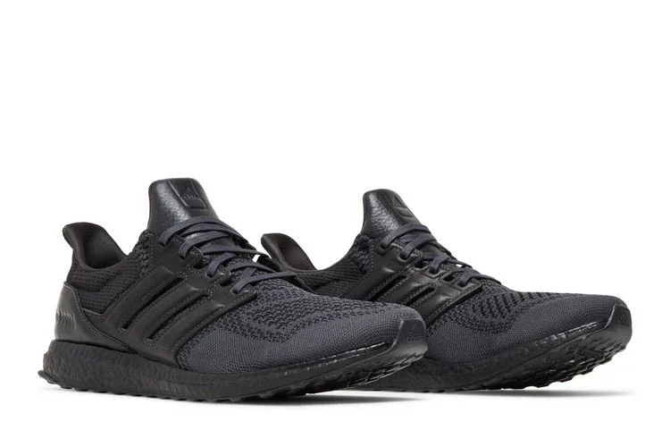 Krossovki-adidas-UltraBoost-1.0-DNA-Carbon-7