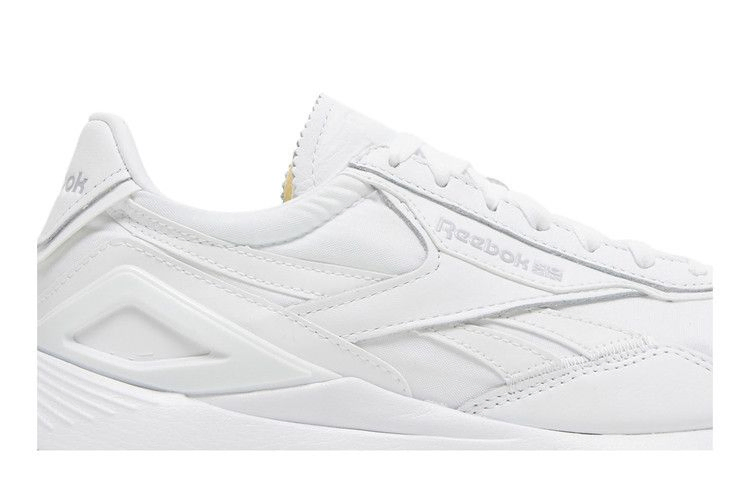 classic-leather-legacy-az-white-cold-grey-h68651_01