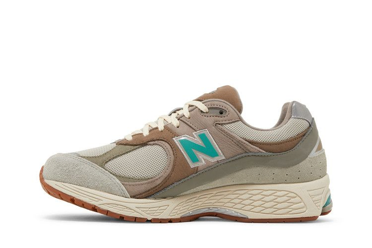 Кроссовки atmos x New Balance 2002R 'Oasis'