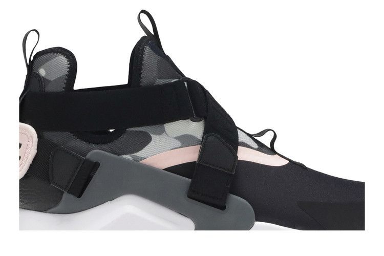 wmns-air-huarache-city-black-storm-pink-ar5387-001_01