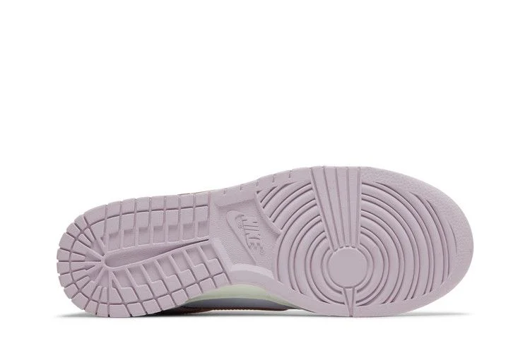Кроссовки Nike Wmns Dunk Low 'Easter'