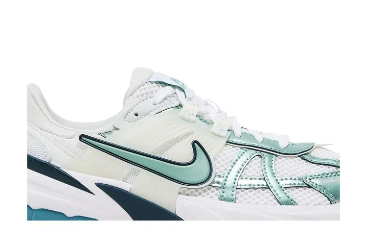 Кроссовки Nike Wmns V2K Run 'Cannon'