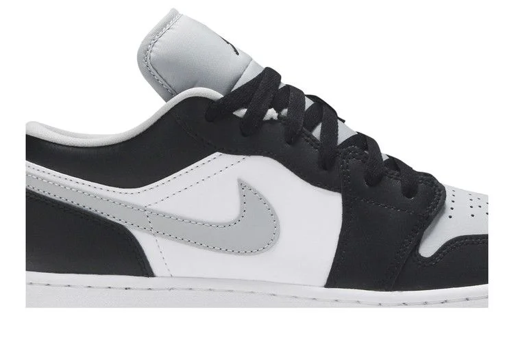 Krossovki-Air-Jordan-1-Low-GS-Smoke-Grey-1