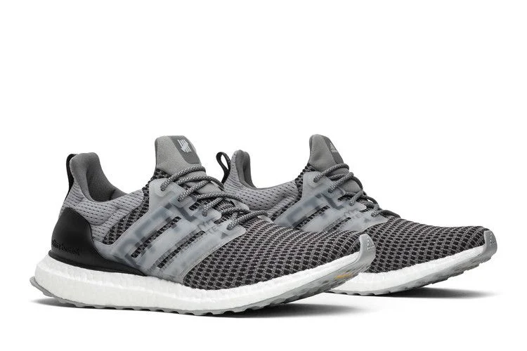 Krossovki-Undefeated-x-adidas-UltraBoost-Shift-Grey-7