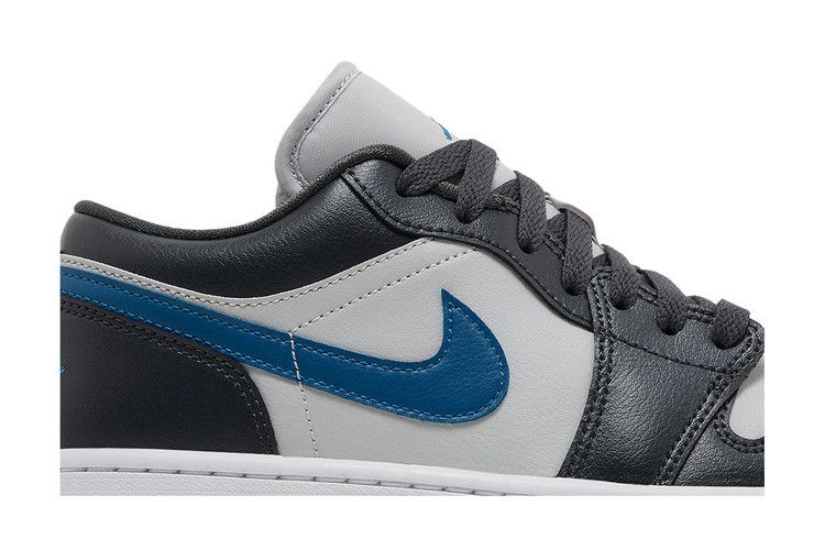 Кроссовки Wmns Air Jordan 1 Low 'Anthracite Industrial Blue'