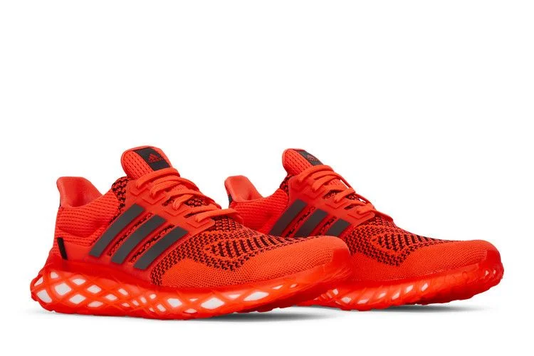 Krossovki-adidas-Ultraboost-Web-DNA-Solar-Red-7