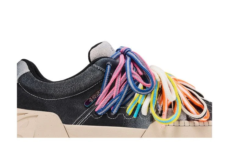 Кроссовки Anta Kai Hélà Style 'Ombre Roots Pack - Black'