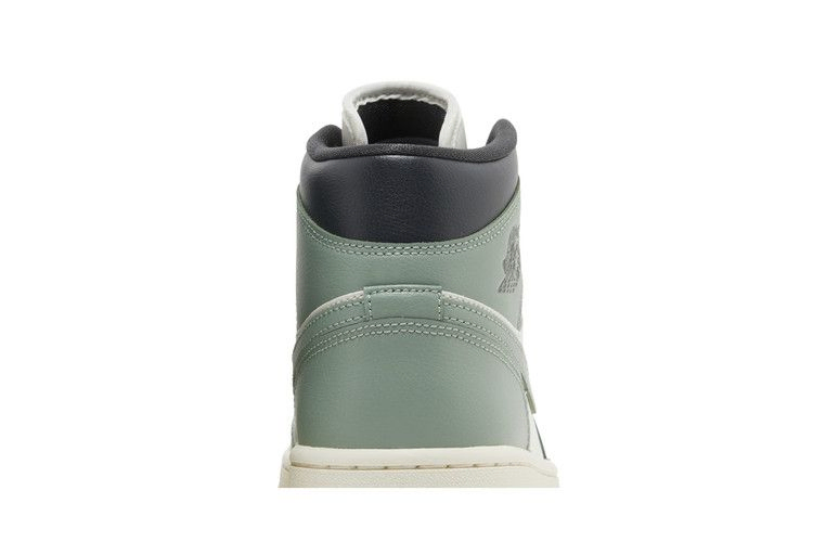 Кроссовки Wmns Air Jordan 1 Mid 'Jade Smoke'
