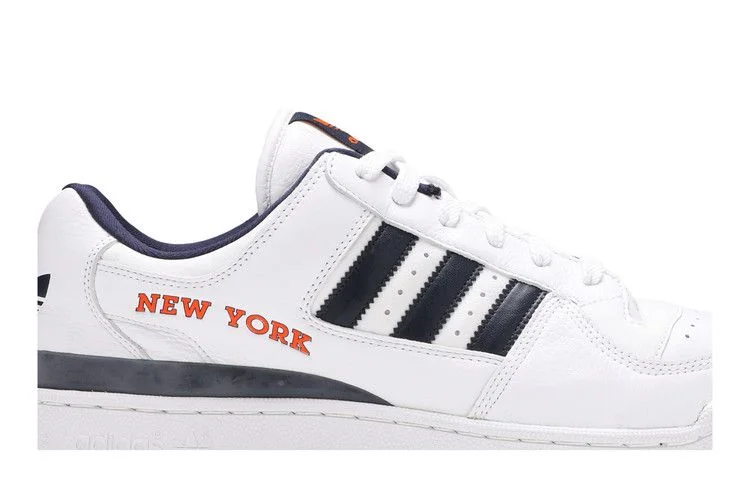 Krossovki-Adidas-Forum-2-Low-City-Pack-New-York-City-1