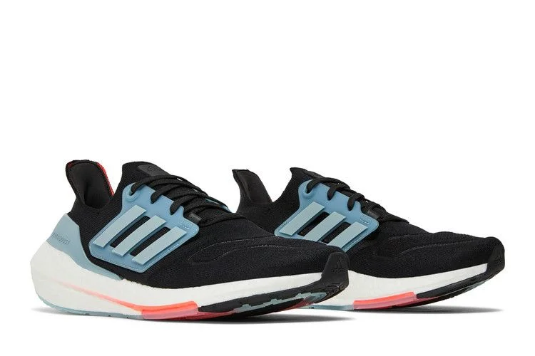 Krossovki-adidas-UltraBoost-22-Black-Magic-Grey-7