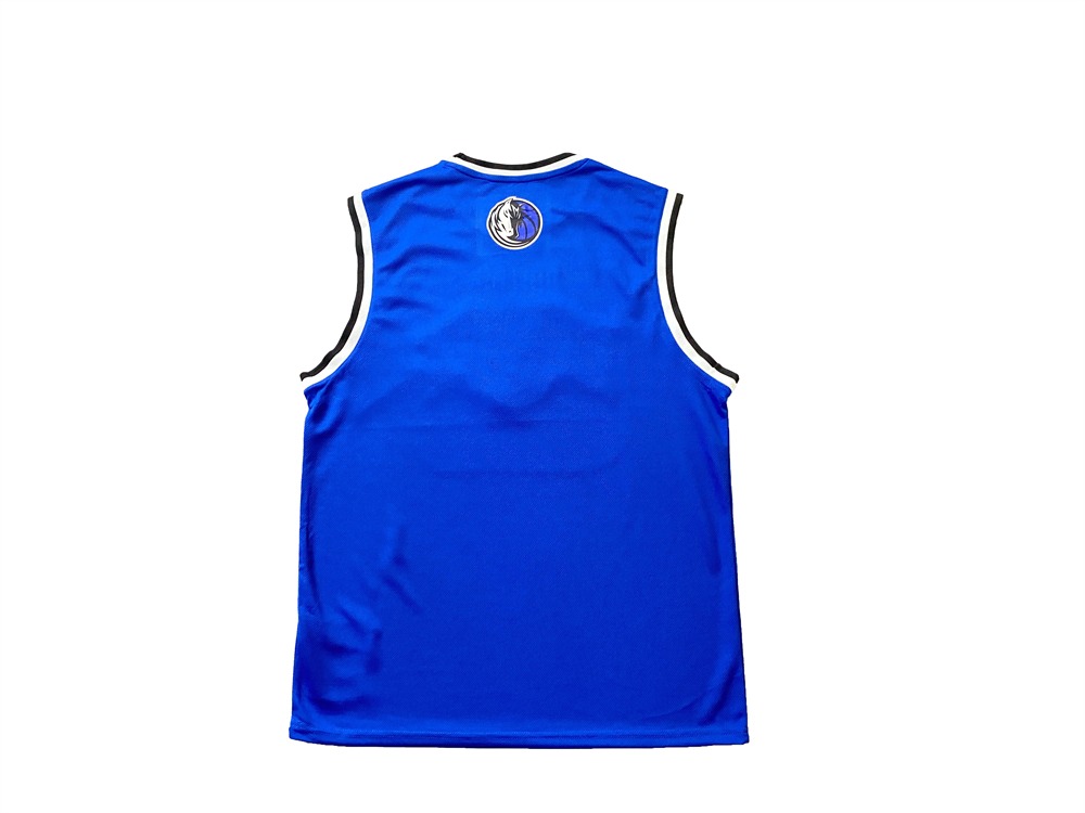 Buck-Up-Dallas-Mavericks-Blue-Jersey-1