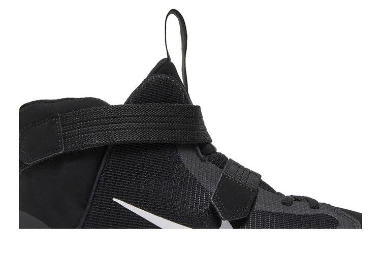 Кроссовки Nike Precision 3 Flyease 4E Wide 'Black White'