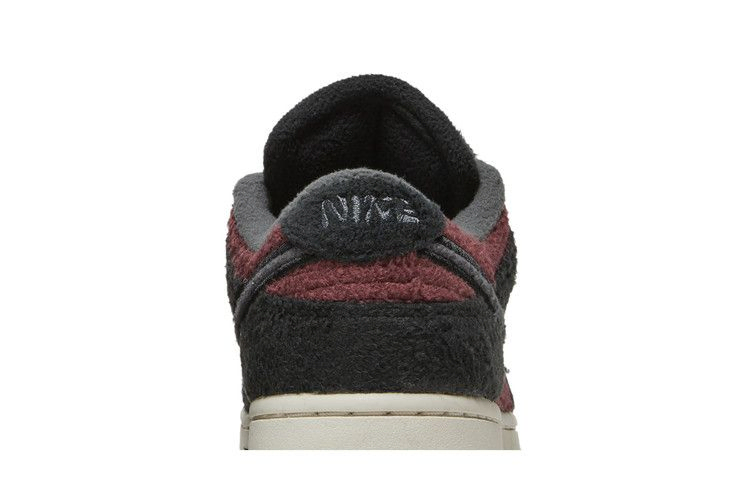 Кроссовки Nike Wmns Dunk Low SE 'Fleece - Burgundy Crush'