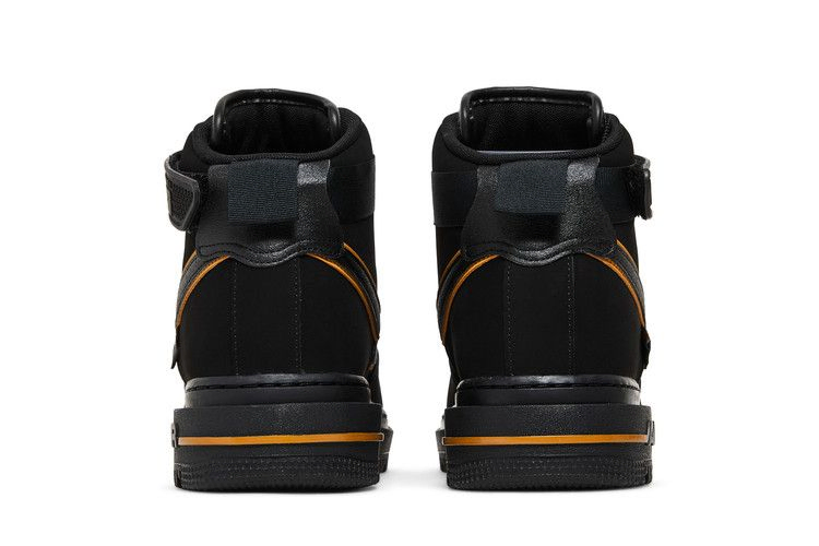 air-force-1-boot-black-university-gold-do6702-001_05