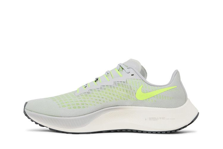 air-zoom-pegasus-37-grey-fog-volt-bq9646-003_02