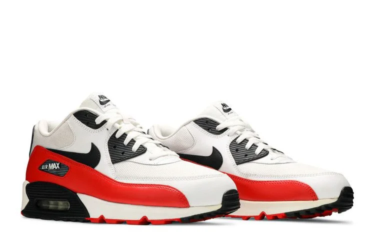 Krossovki-Nike-Air-Max-90-Essential-7