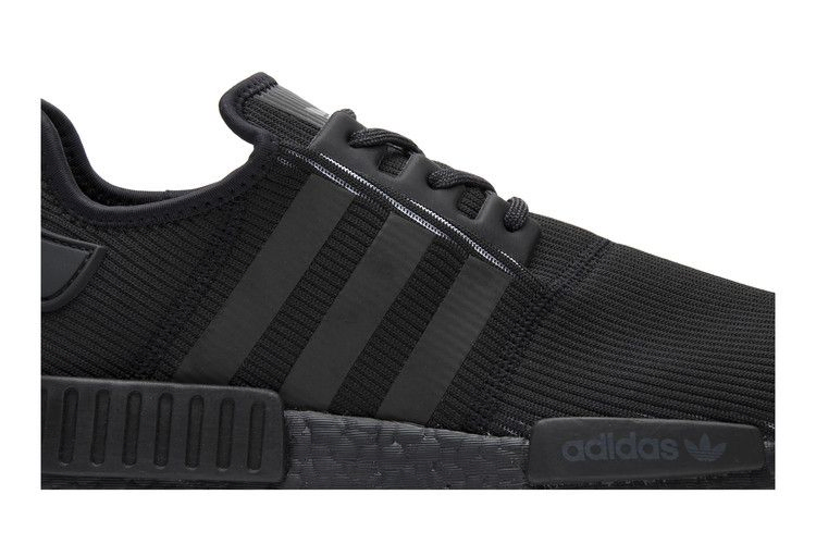nmd-r1-triple-black-reflective-by3123_01