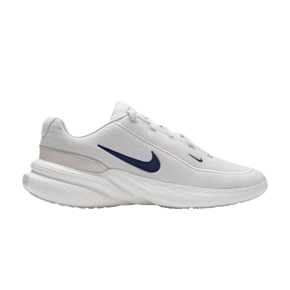 Кроссовки Nike Uplift SC 'Phantom Midnight Navy Light Orewood Brown'