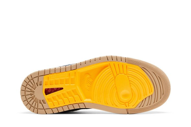 wmns-air-jordan-1-high-zoom-comfort-2-se-you-re-welcome-hj9051-110_03