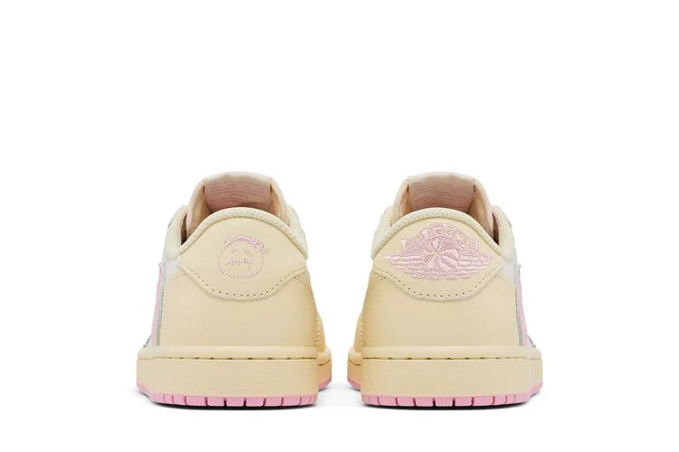 Кроссовки Travis Scott x Air Jordan 1 Retro Low OG 'Shy Pink'