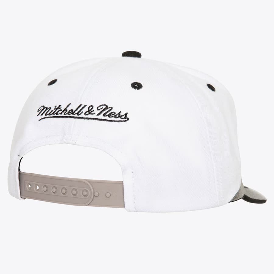 Бейсболка Mitchell & Ness Black Oakland Raiders Gridiron Classics Retrodome Pro Snapback Hat