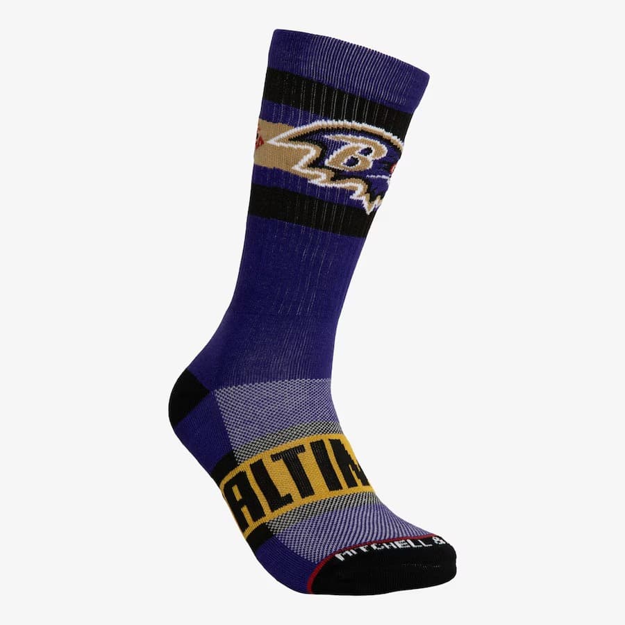 Спортивные носки Mitchell & Ness Baltimore Ravens Hail Mary Crew Socks