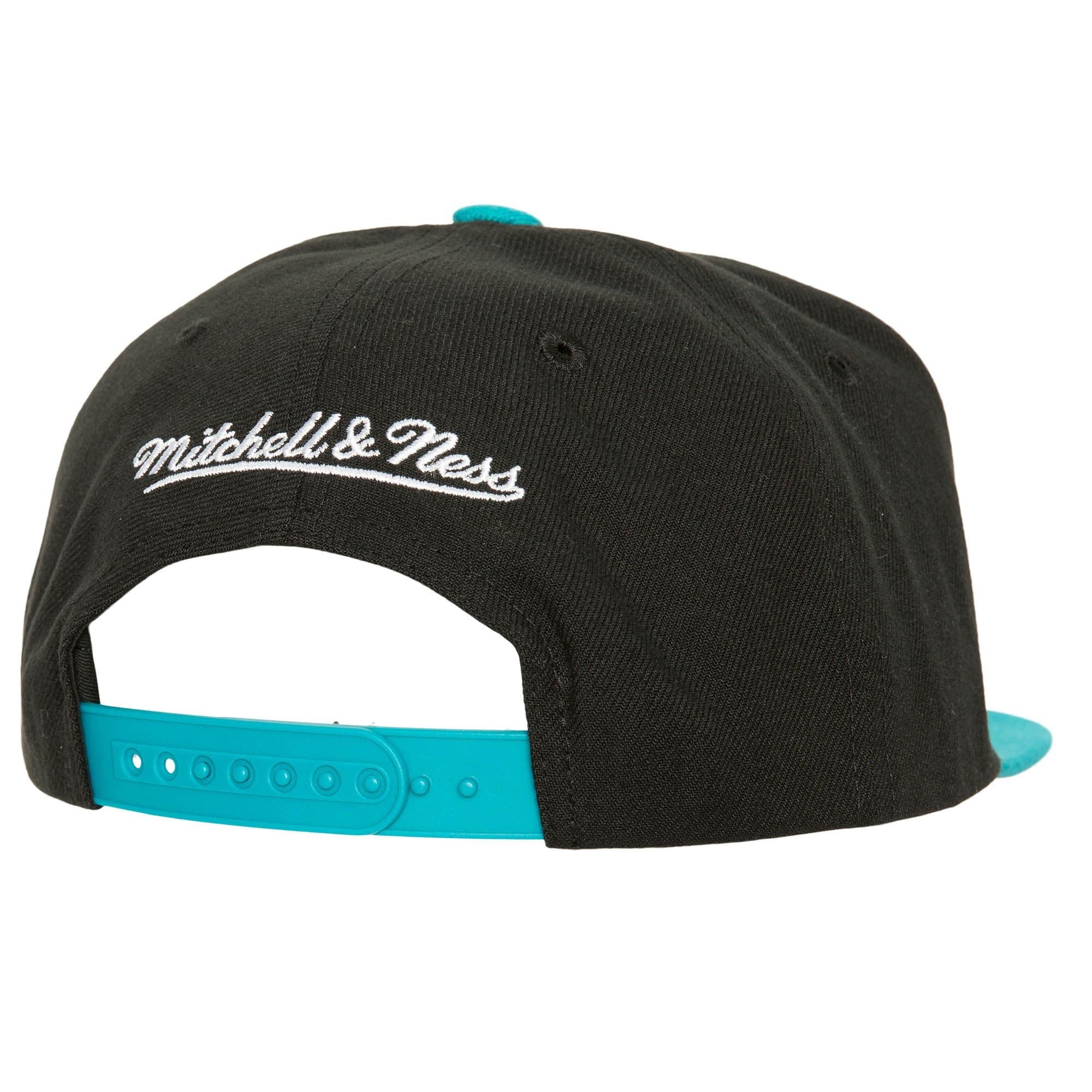 Бейсболка Mitchell & Ness Circle Splash Snapback HWC Charlotte Hornets Hat