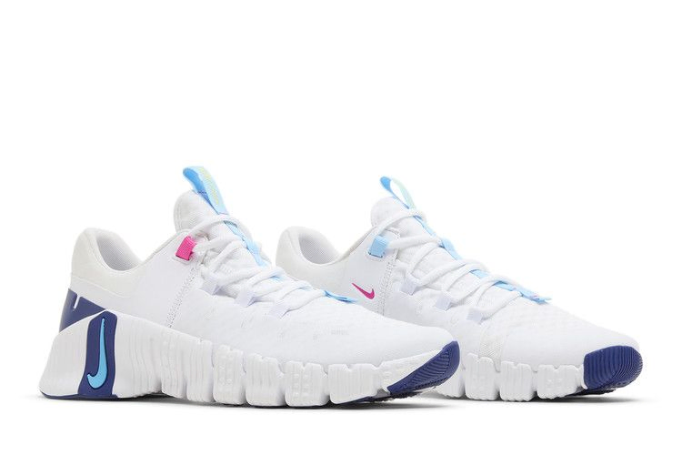 wmns-free-metcon-5-white-aquarius-blue-dv3950-103_07