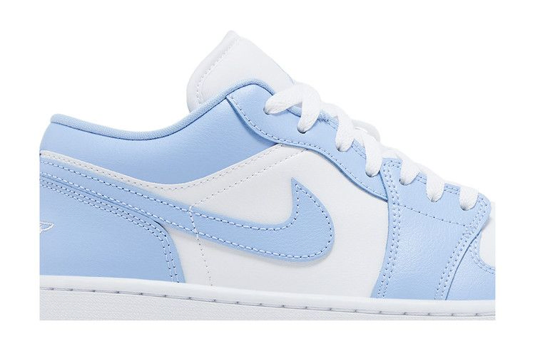 Кроссовки Wmns Air Jordan 1 Low 'Aluminum'