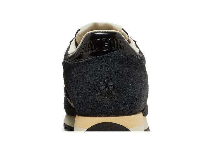 Krossovki-Footpatrol-x-Saucony-Jazz-81-Heritage-of-Jazz-6