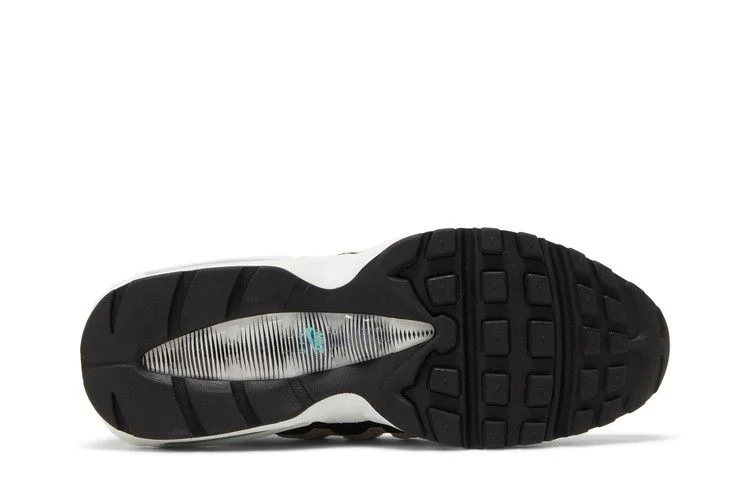 Кроссовки Nike Air Max 95 Essential 'Light Bone'