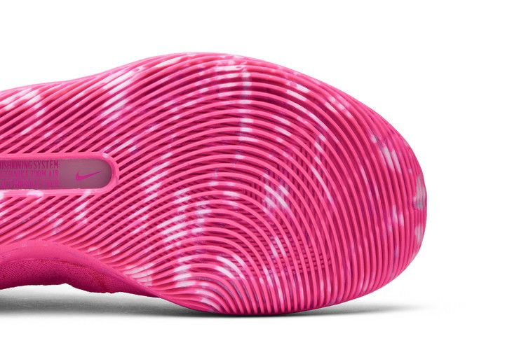 zoom-kd-11-aunt-pearl-bv7721-600_04