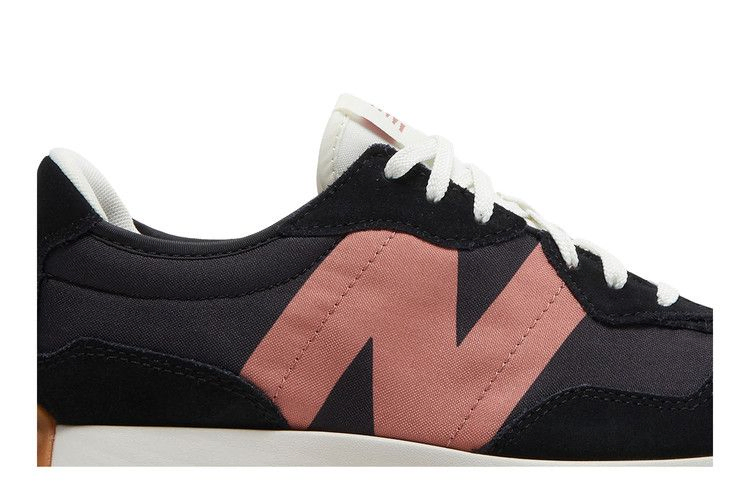 Кроссовки New Balance Wmns 327 'Black Henna'