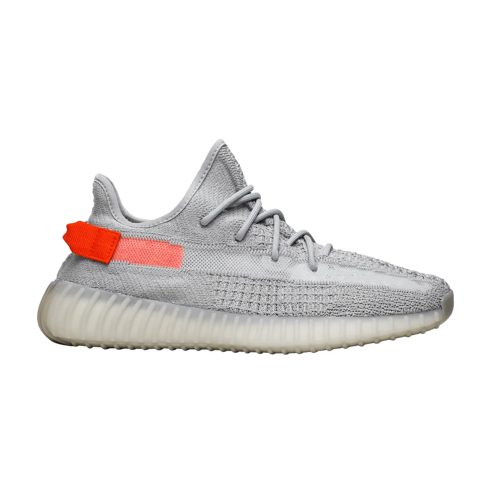 Krossovki-adidas-Yeezy-Boost-350-V2-Tail-Light