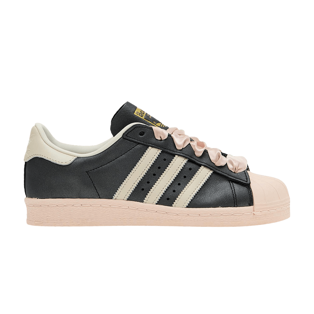wmns-superstar-82-black-pink-ribbon-laces-id1423
